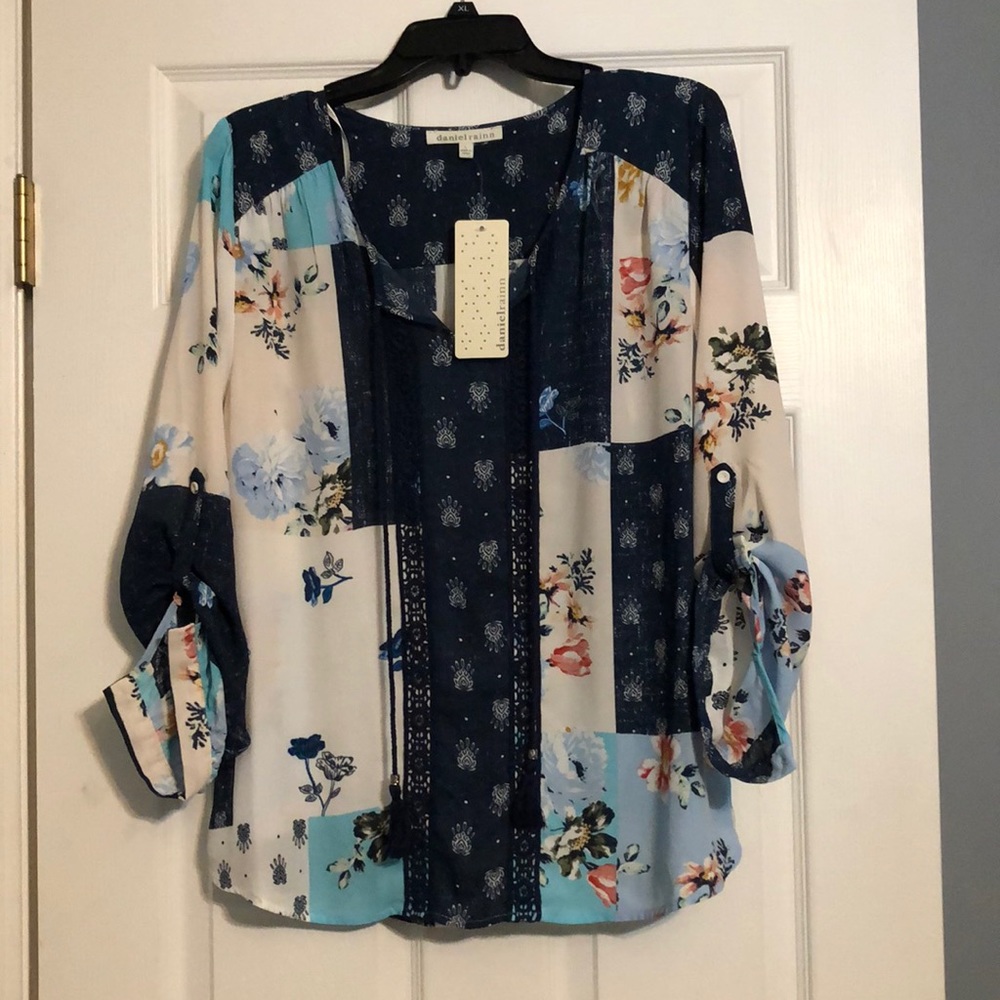 Daniel Rainn blouse
